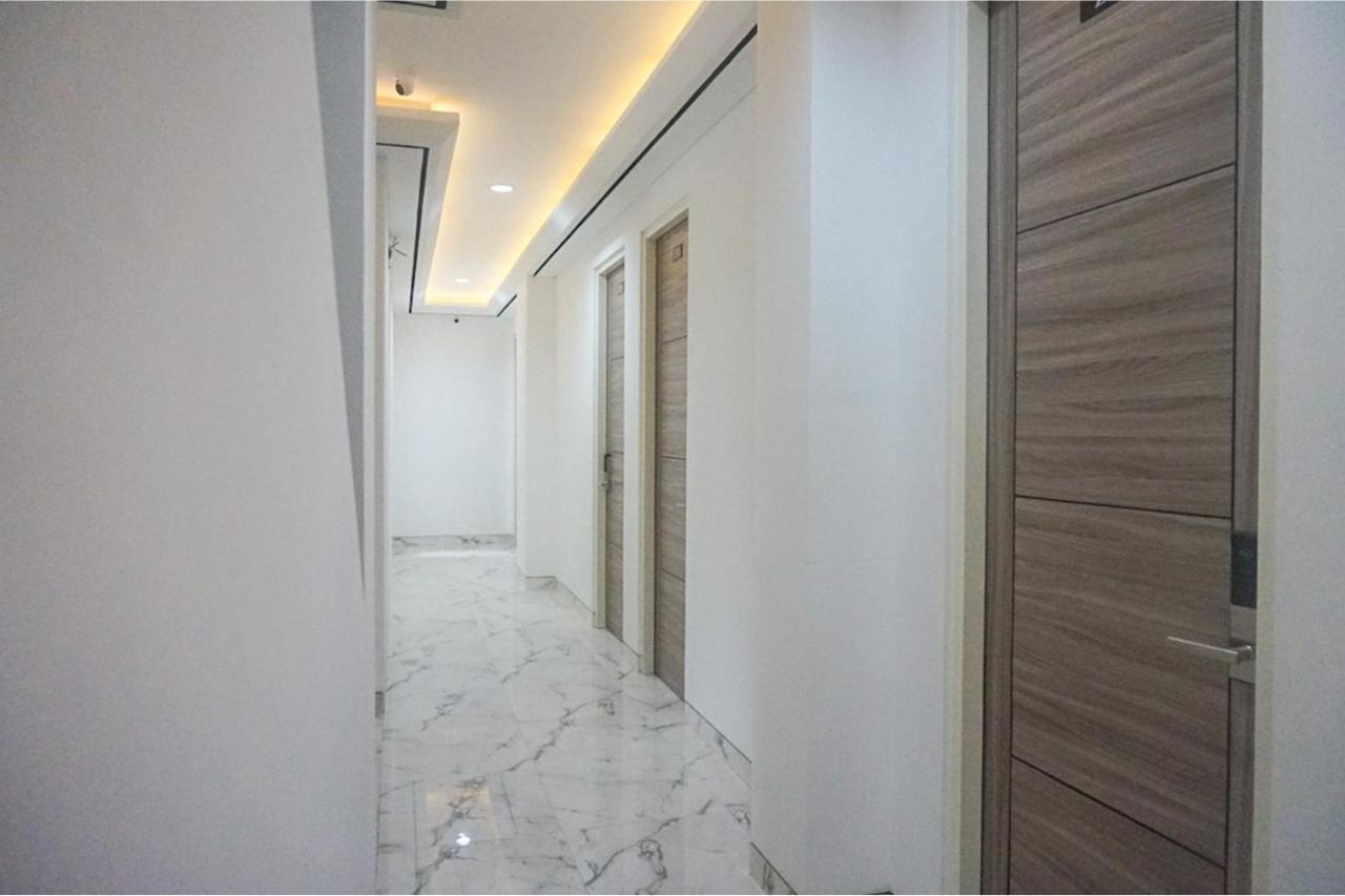 Reddoorz Near Araya Family Club House Hotel